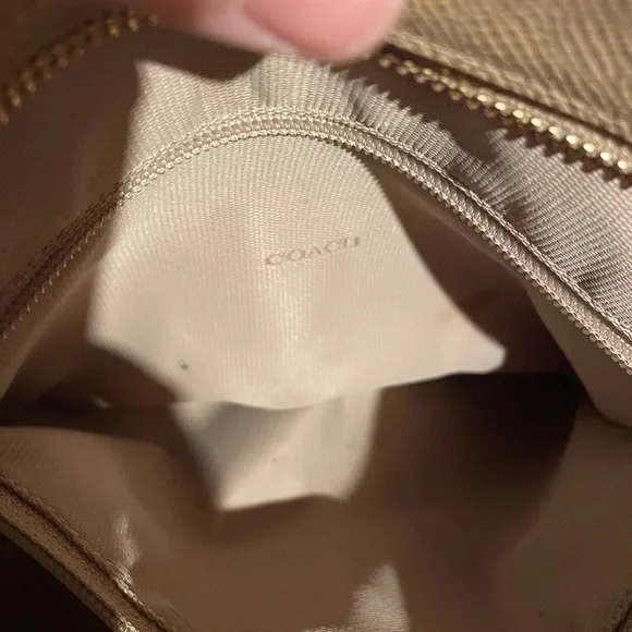 Coach tan leather tote with gold hardware & chain - Picture 10 of 11